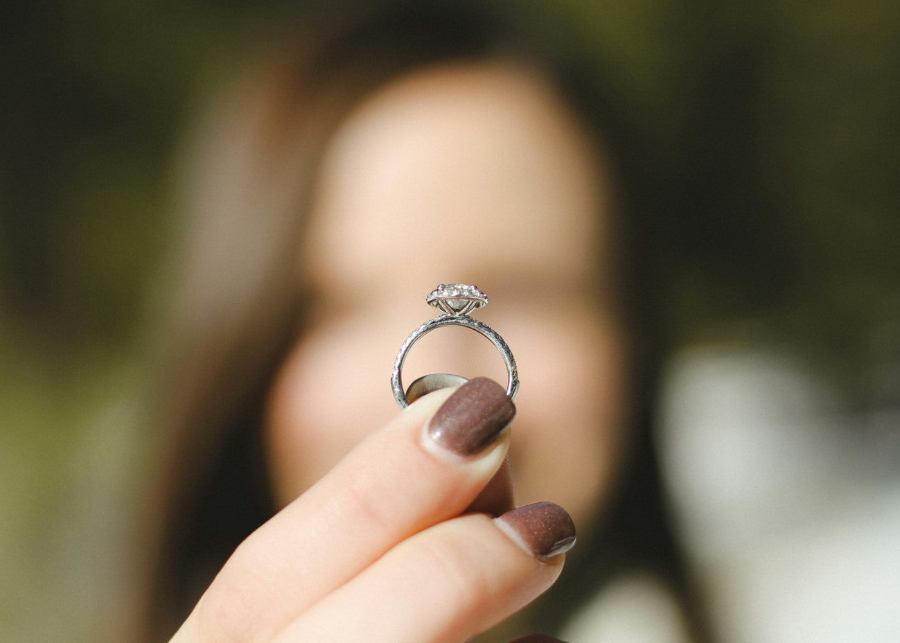 Should You Wear Your Engagement Ring on Your Wedding Day?