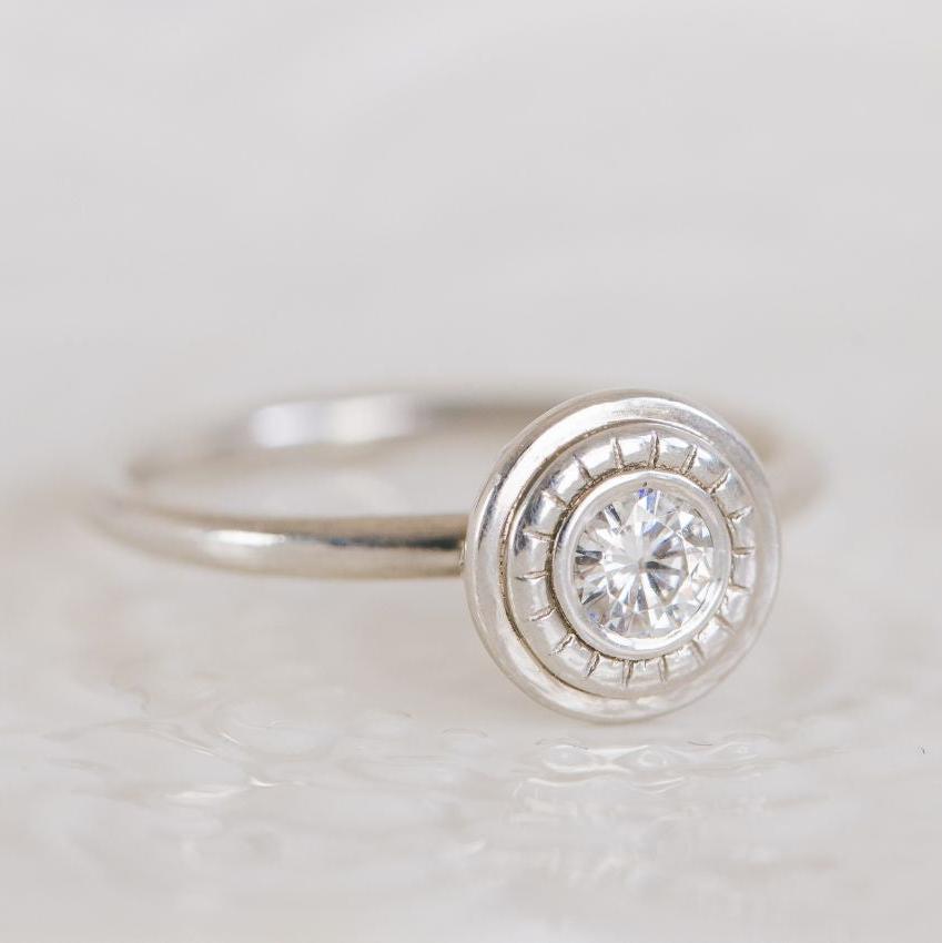 Solera Engagement Ring - Boutee