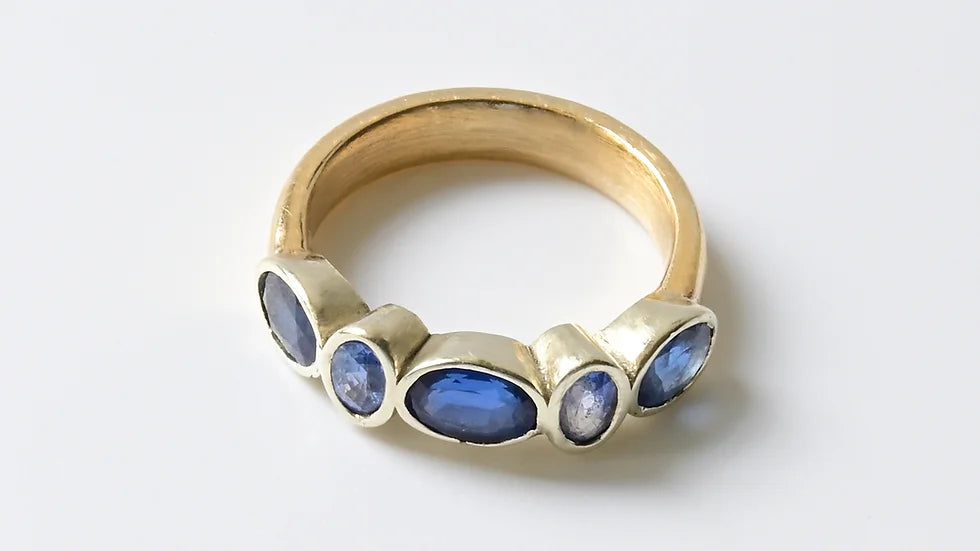 Different Blues Sapphire Band - Boutee