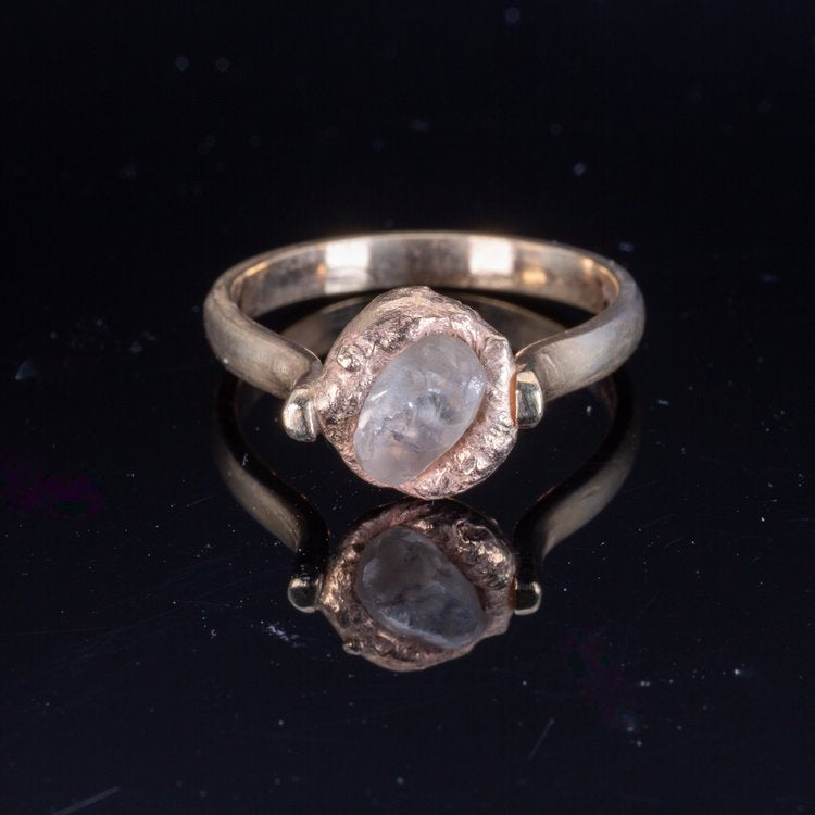 Unique 9ct Gold Ring - Rough 0.92 Diamond - Boutee