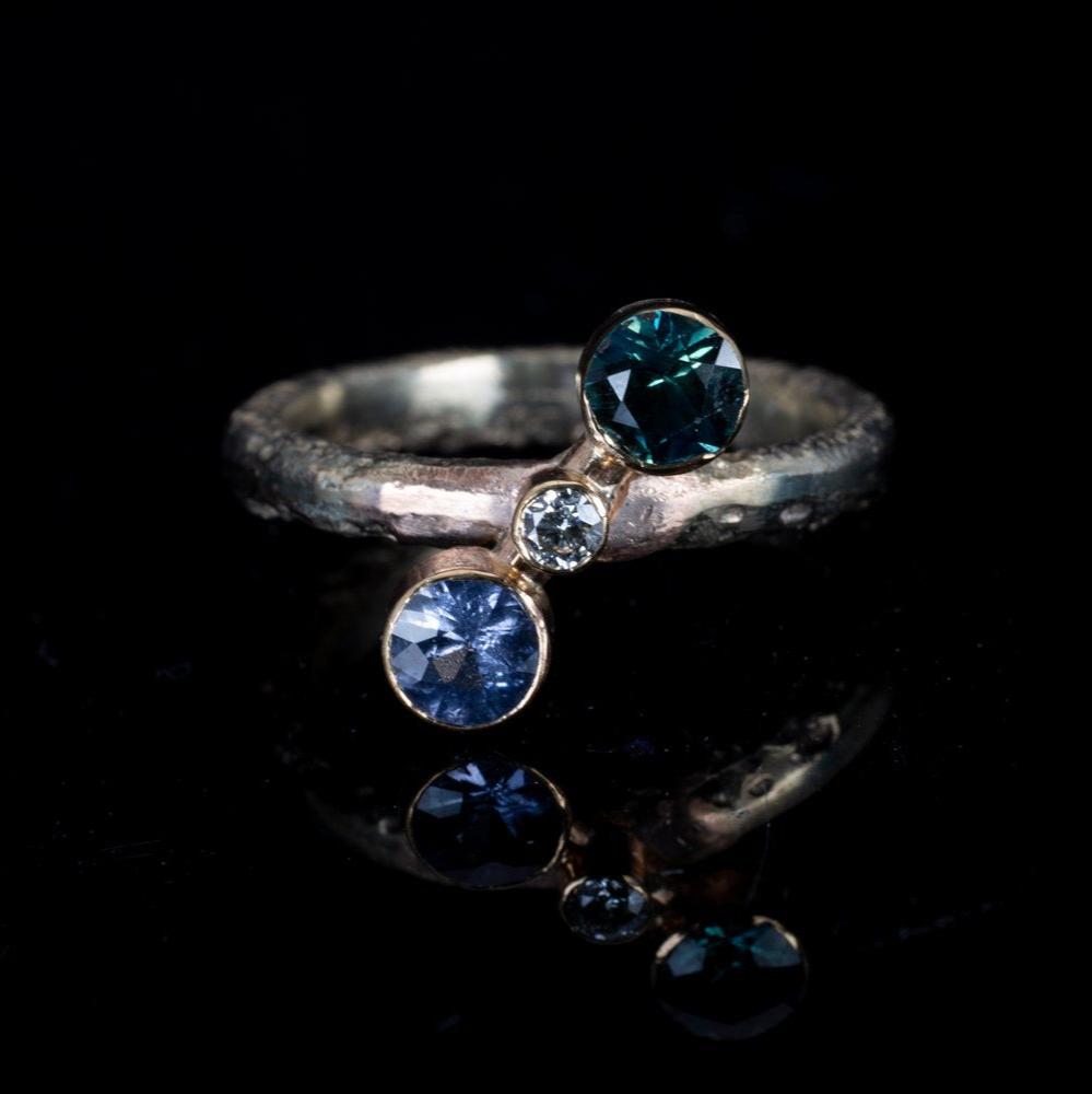 ATOMIUM RING 4 - Spinel, Sapphires and Diamond - Boutee