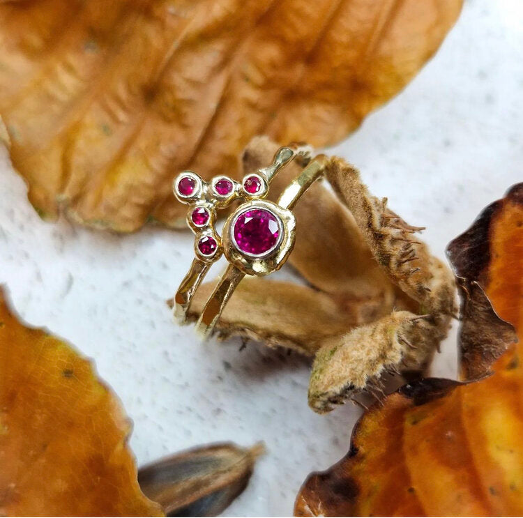 Ruby Tiara Ring in 18ct Yellow Gold - Boutee
