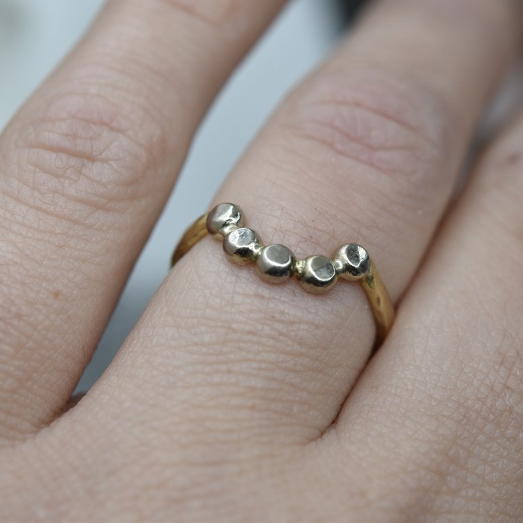 Tiara Ring in 18ct Yellow and White Gold - Boutee