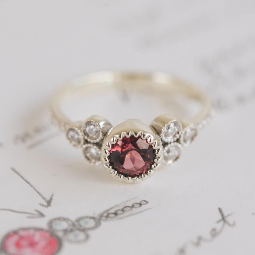 Rhodolite Garnet and Diamond Ring - Boutee