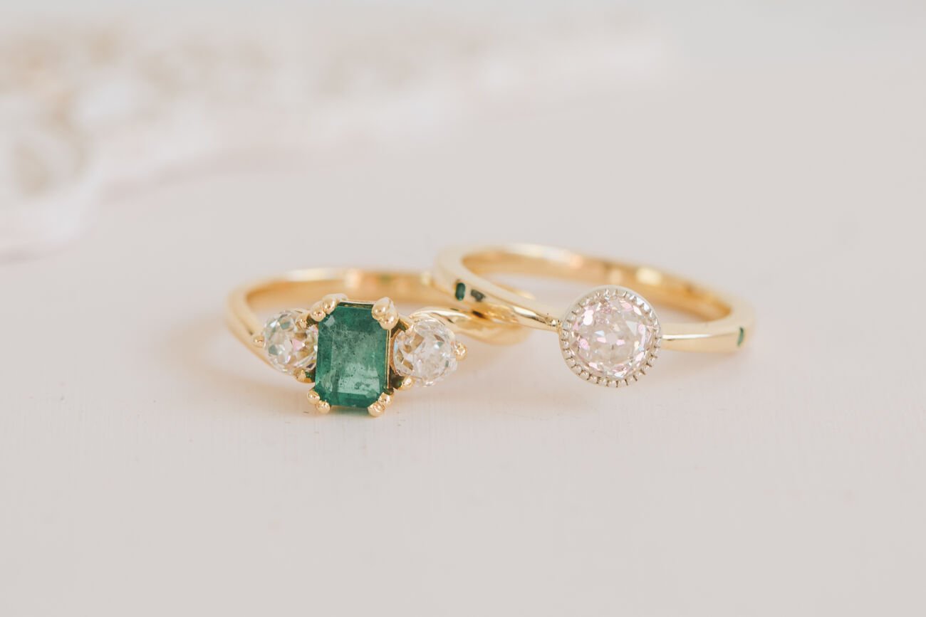 Emerald and Diamond Twist Trilogy Engagement Ring - Boutee