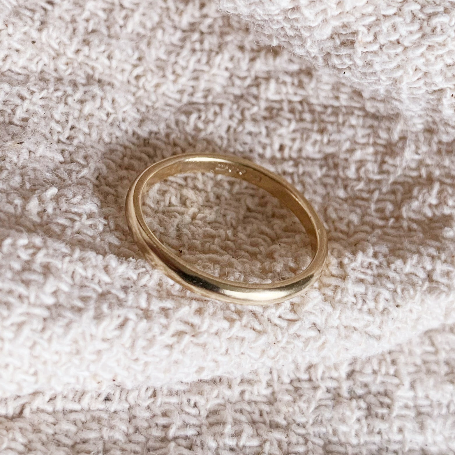 SMO (single mine origin) Ethical Gold wedding ring - Boutee