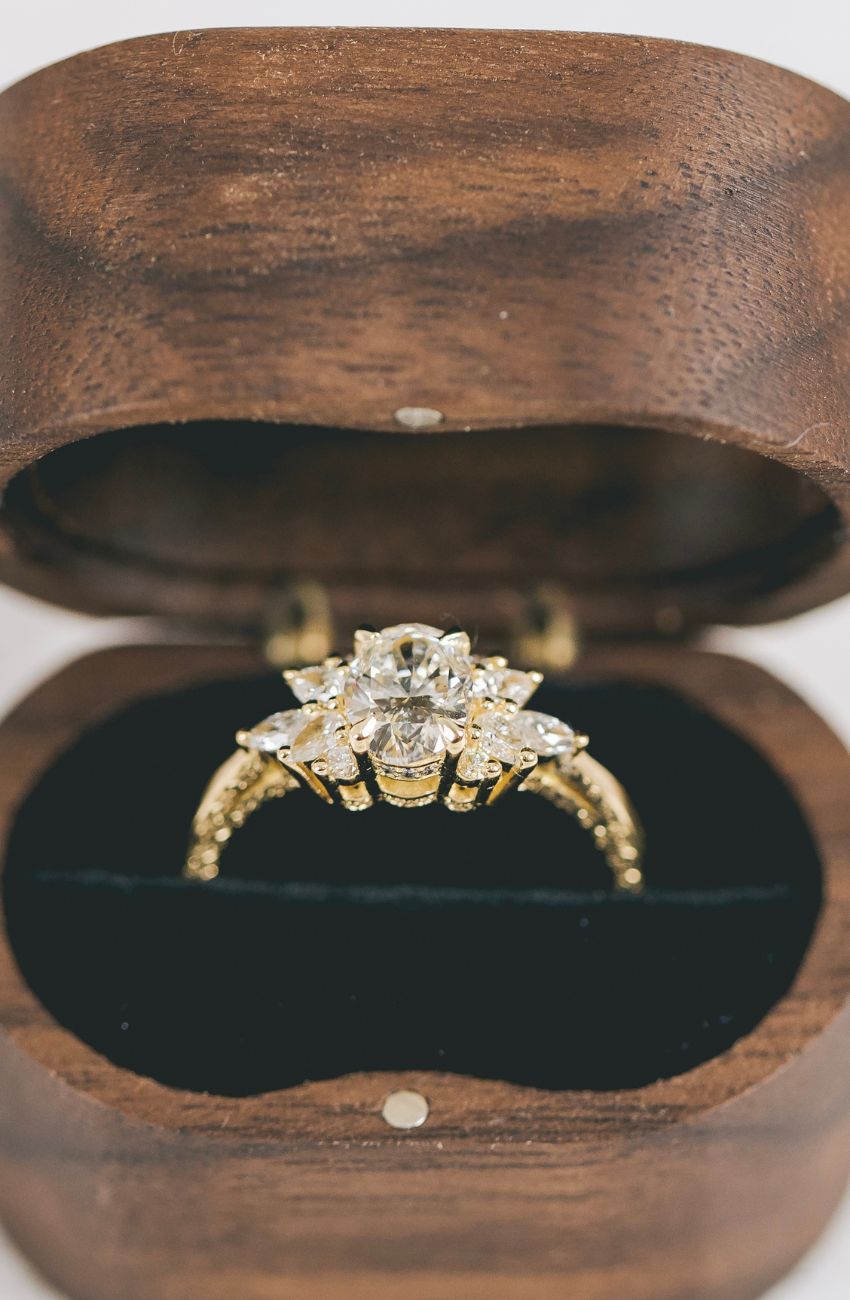 Mehndi Inspired Floral Cluster Engagement Ring - Boutee