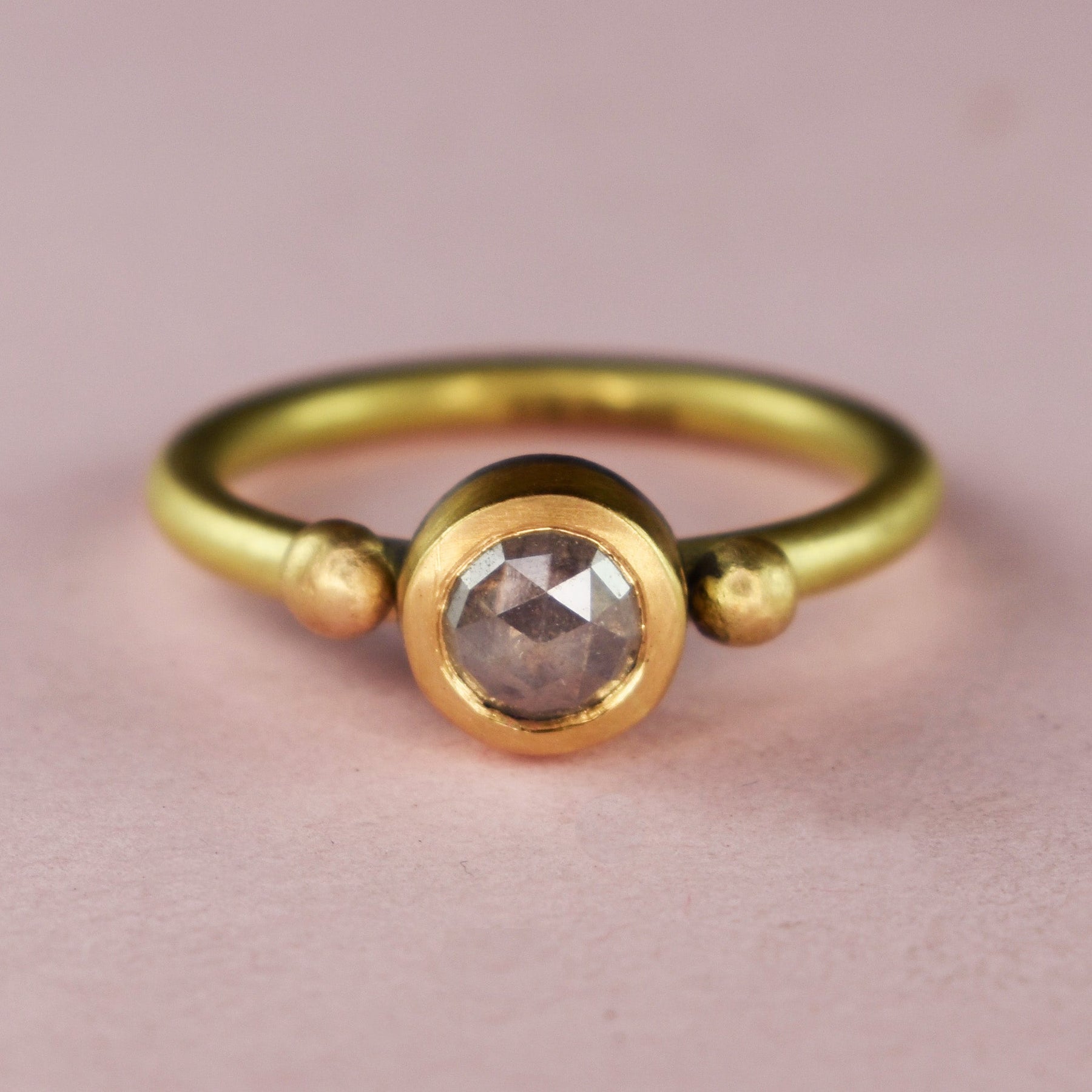 22ct & 18ct Gold Grey Diamond Ring - Boutee