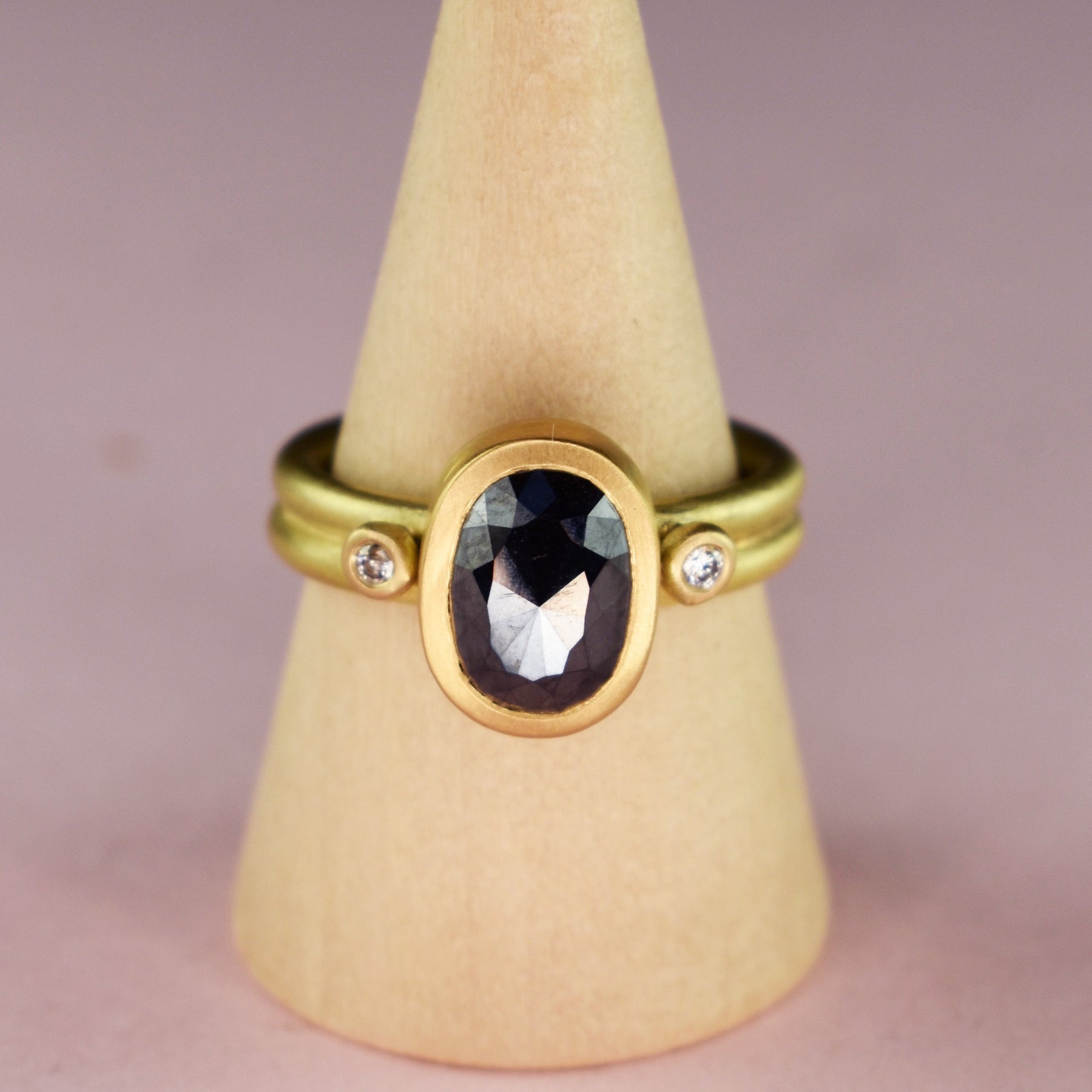 22ct & 18ct Gold 2.04ct Black Diamond Ring - Boutee