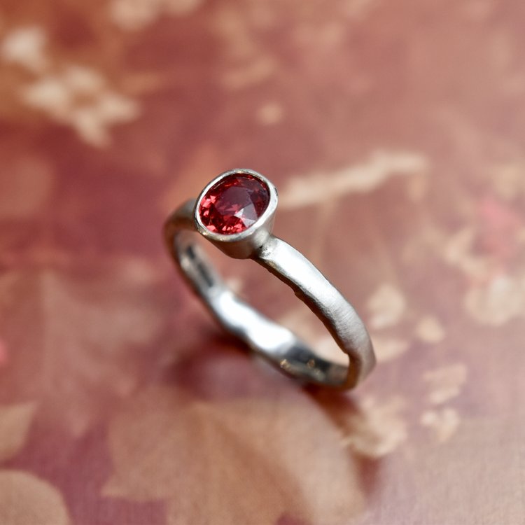 Blood Red Spinel in Platinum Ring - Boutee
