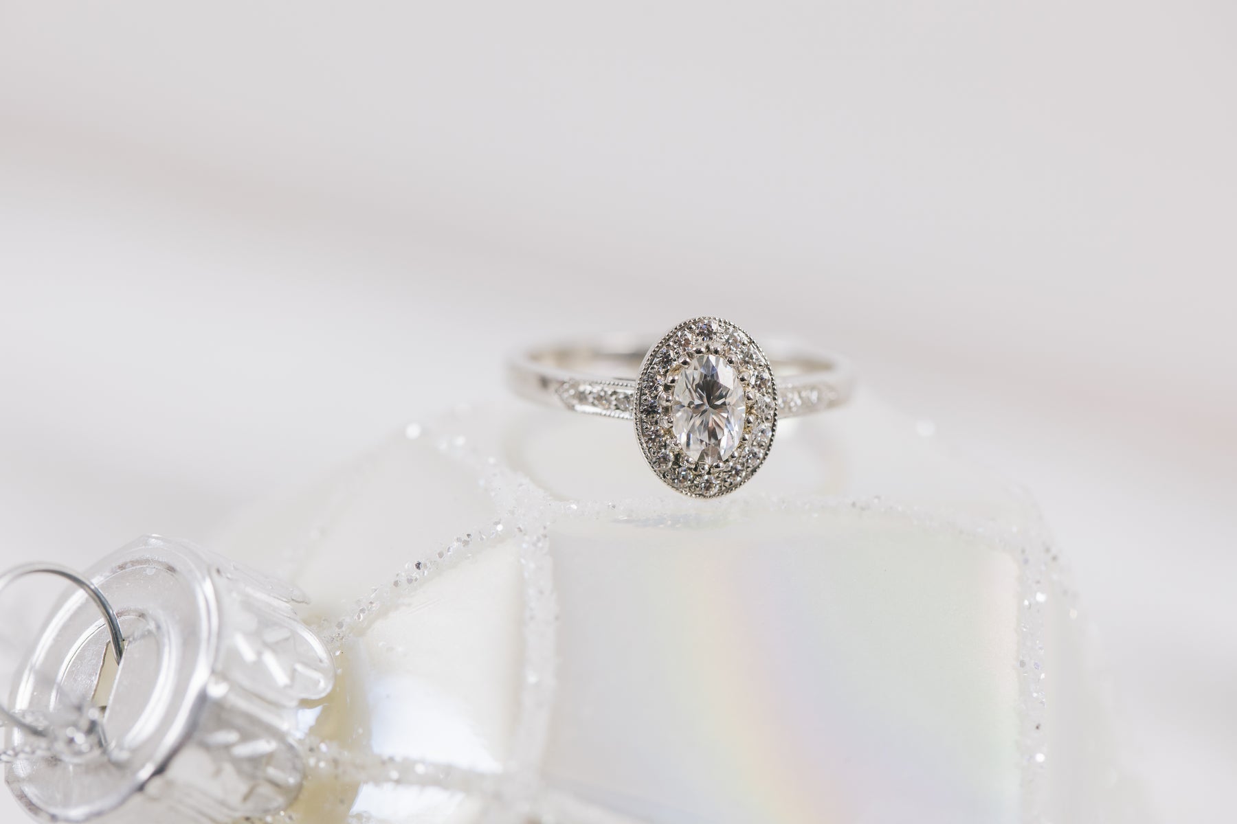 Oval Halo Moissanite Engagement Ring - Boutee