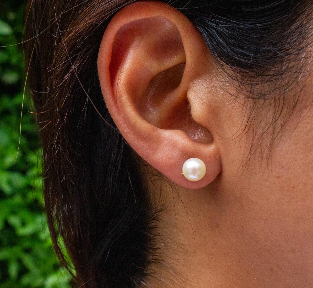 Pearl Claws Earring Studs - Boutee