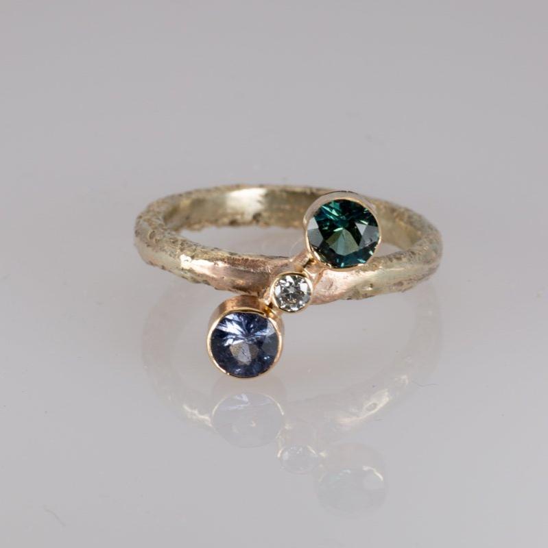 ATOMIUM RING 4 - Spinel, Sapphires and Diamond - Boutee
