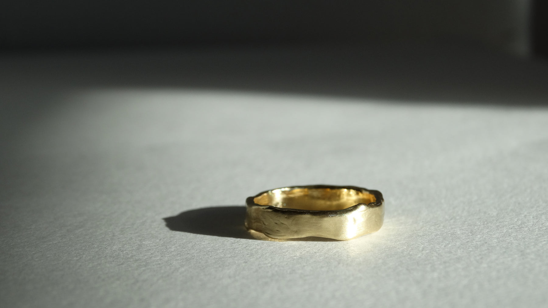 Liquid Gold Wedding Ring - Boutee