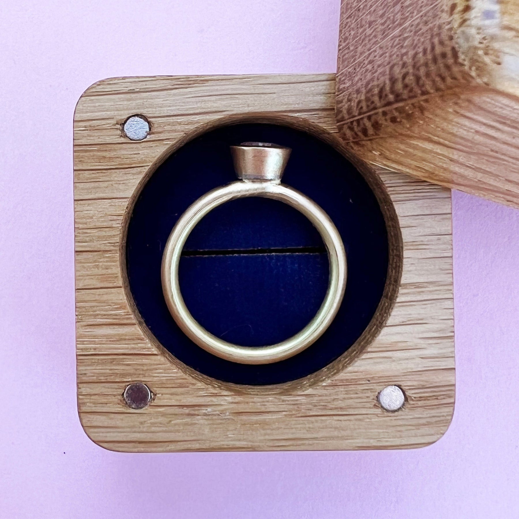 22ct & 18ct Gold Sri Lankan Sapphire Ring - Boutee