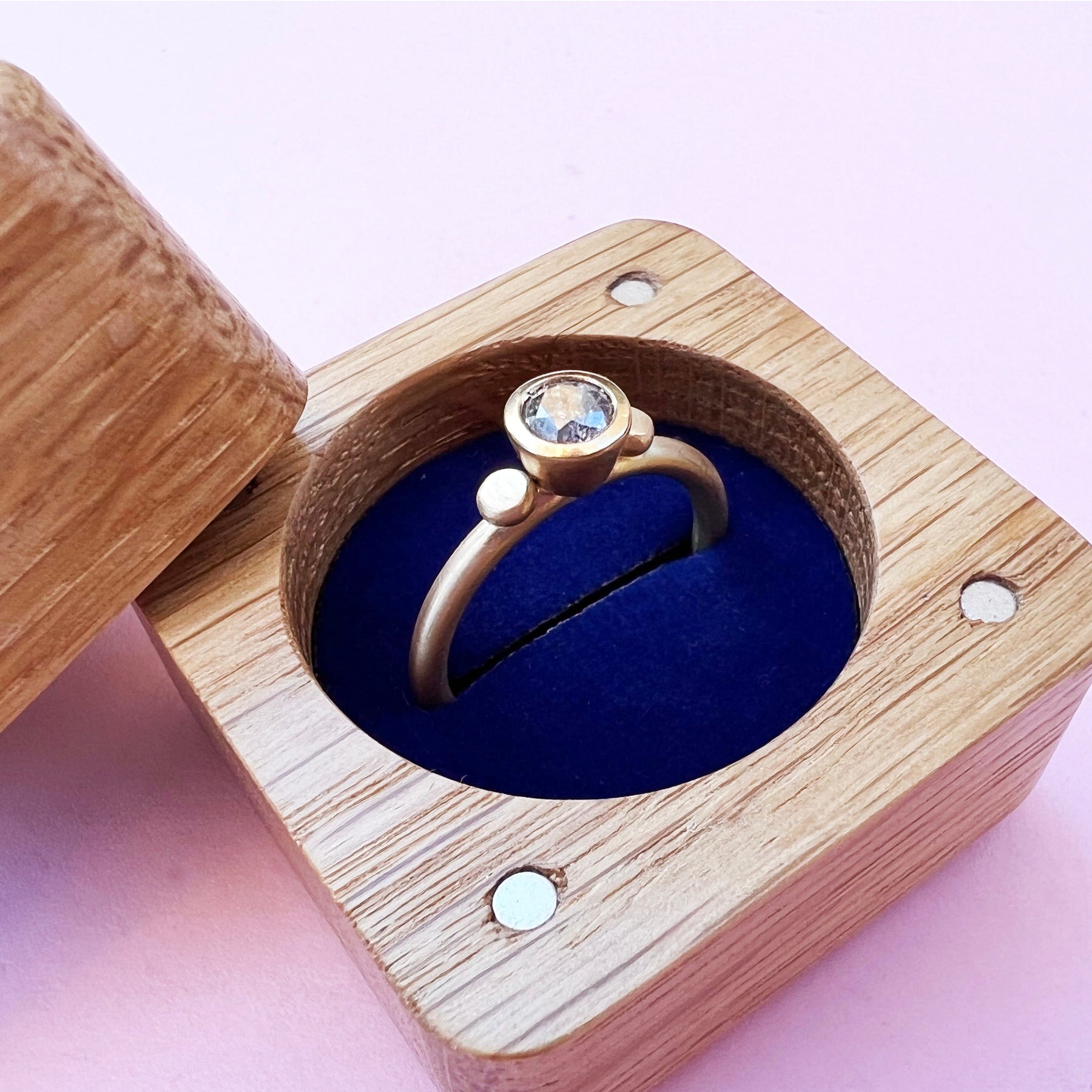 22ct & 18ct Gold Salt & Pepper Diamond Ring - Boutee