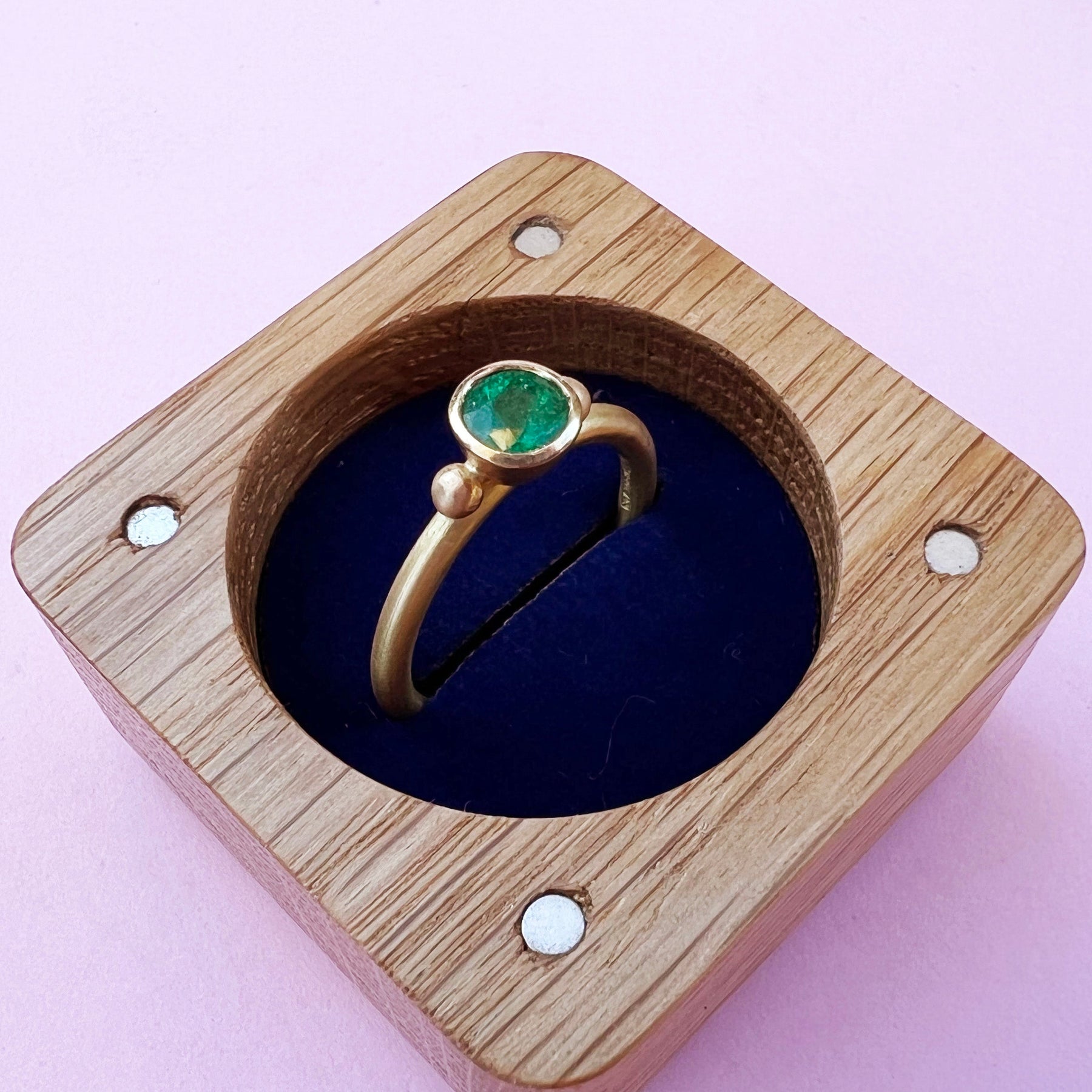 22ct & 18ct Gold Emerald Ring - Boutee