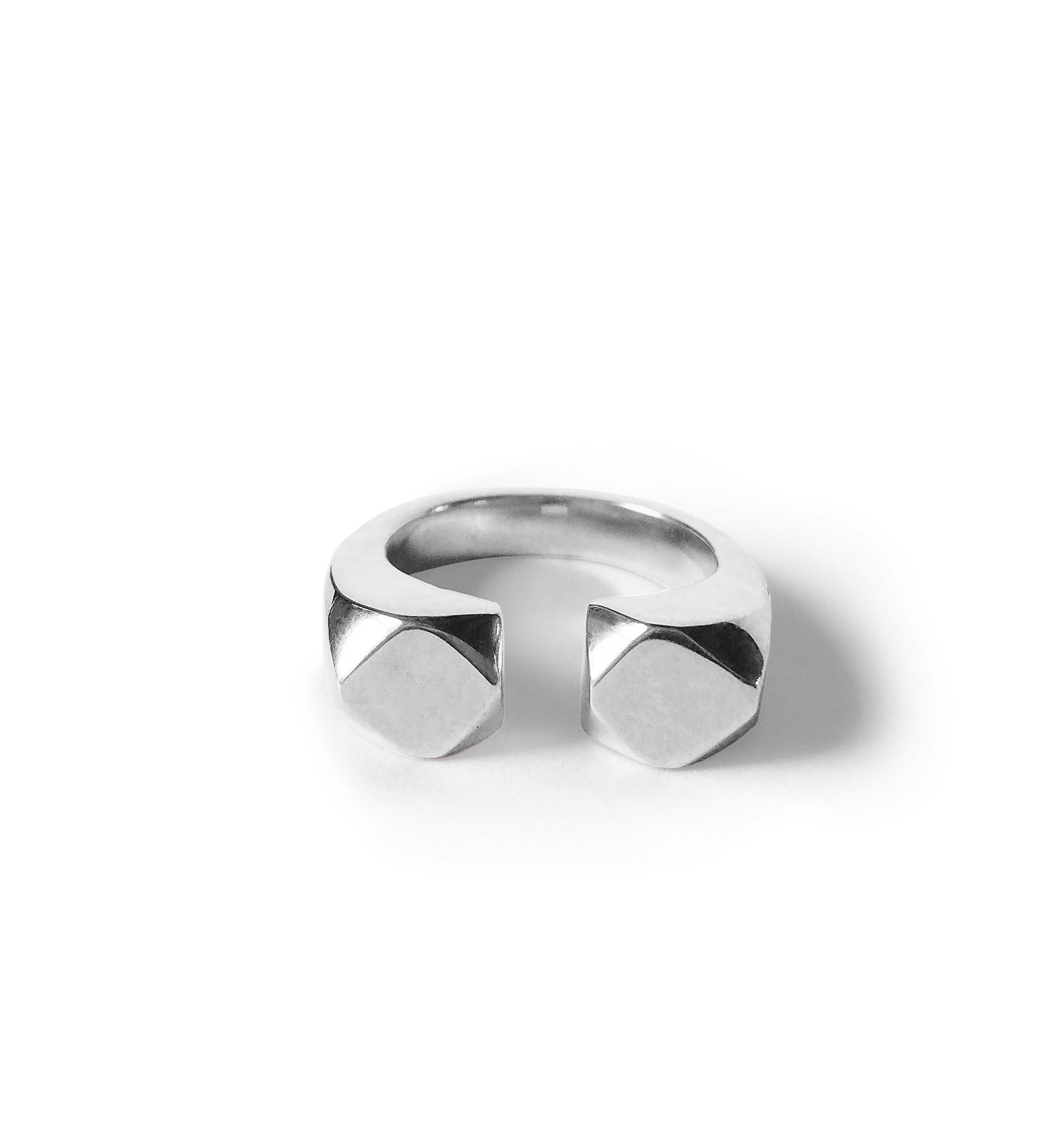 Arlo Ring - Boutee