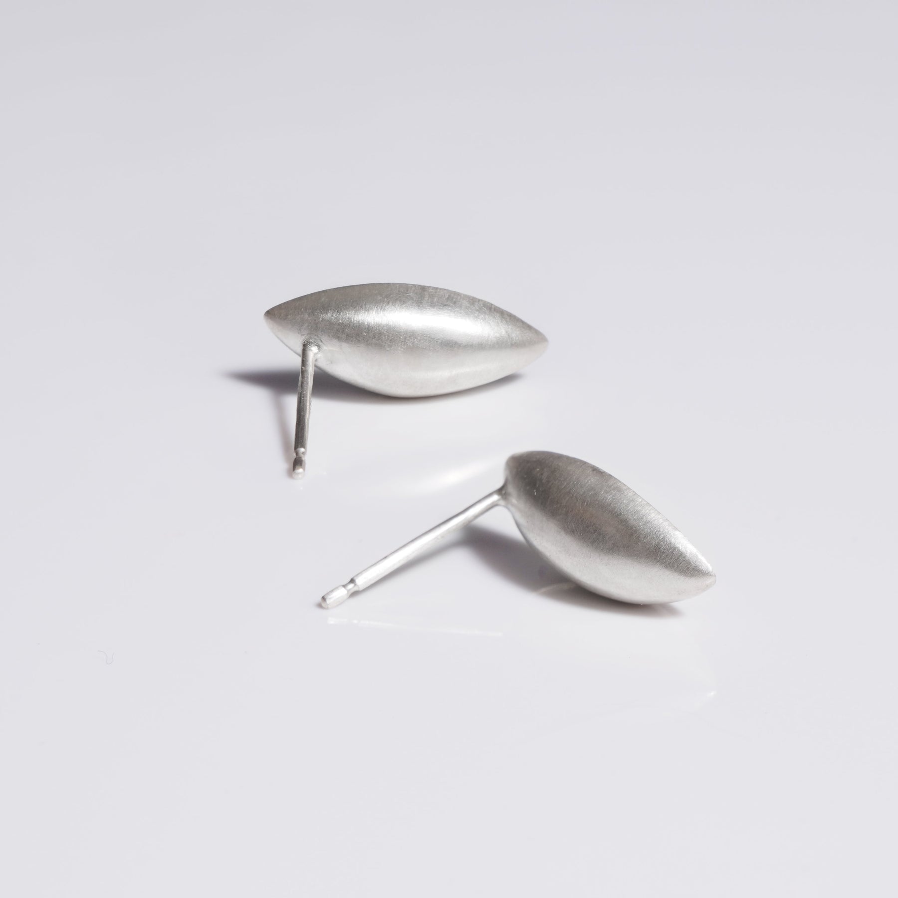 sterling silver sand cast stud earrings in reverse with 24k gold keum boo