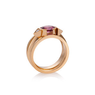 One of a kind MOYO Garnet & Diamond Ring - Boutee