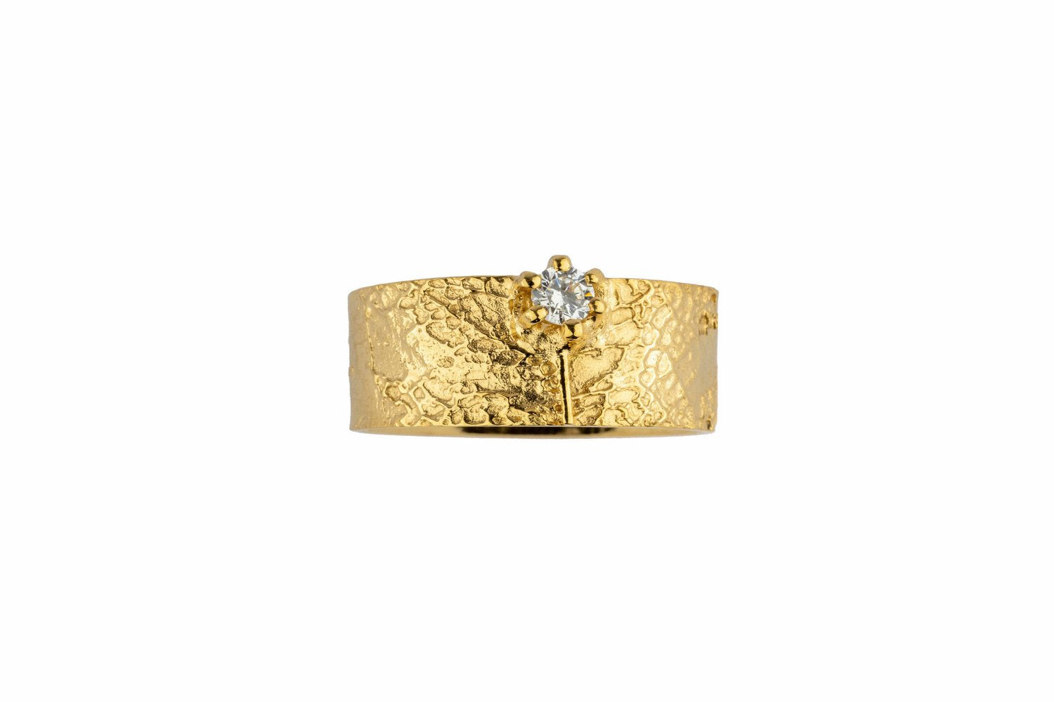 Wide Leaf Textured Ring with Diamond - Boutee