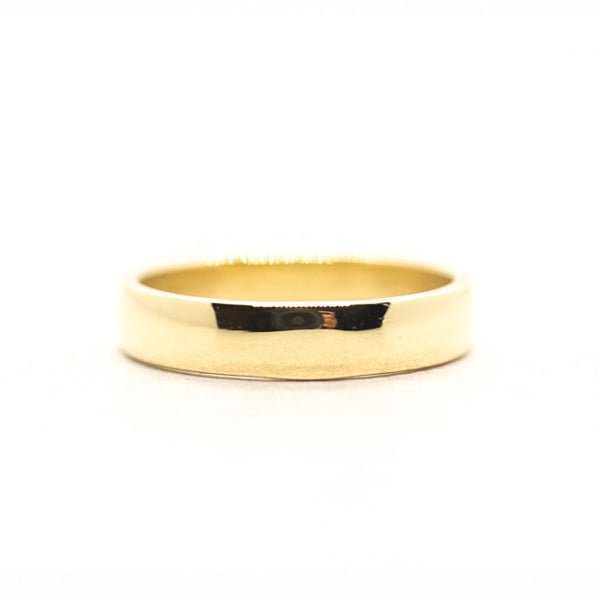 Classic Wedding Band 4mm - Lelya - bespoke engagement and wedding rings made in Scotland, UK