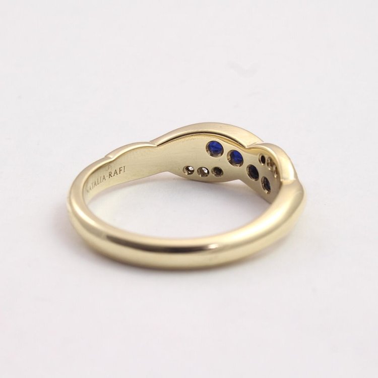 Blue Sapphire and Diamond Twist Ring - Boutee