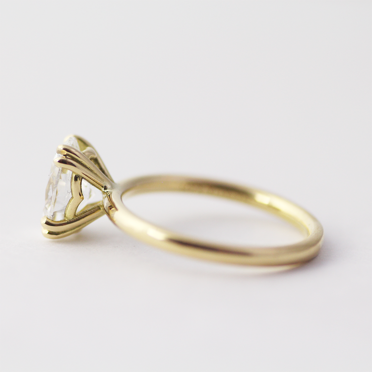 Oval Claw Set Diamond Ring - Boutee