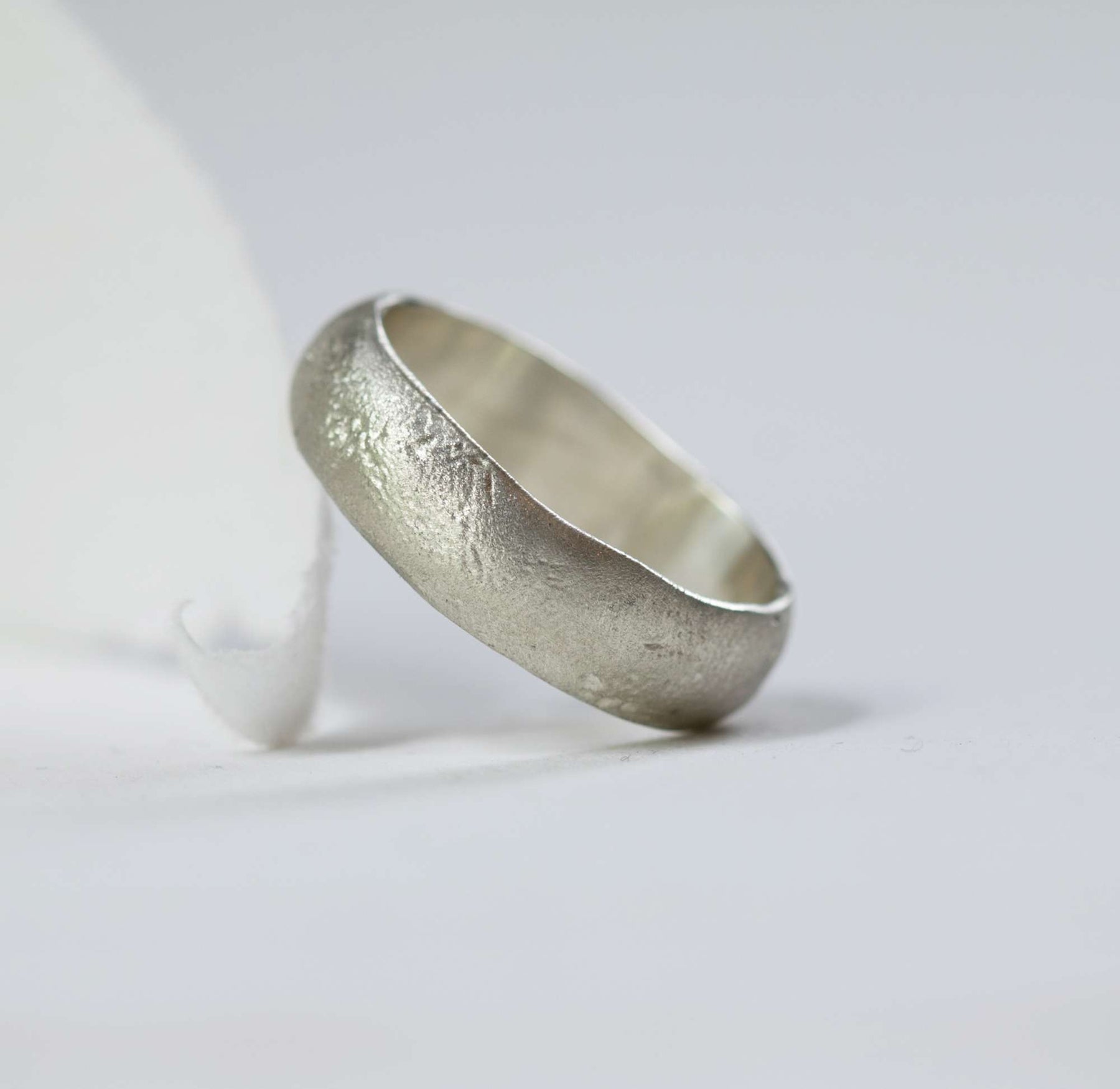 6mm Band, Sand Cast Finish - Boutee