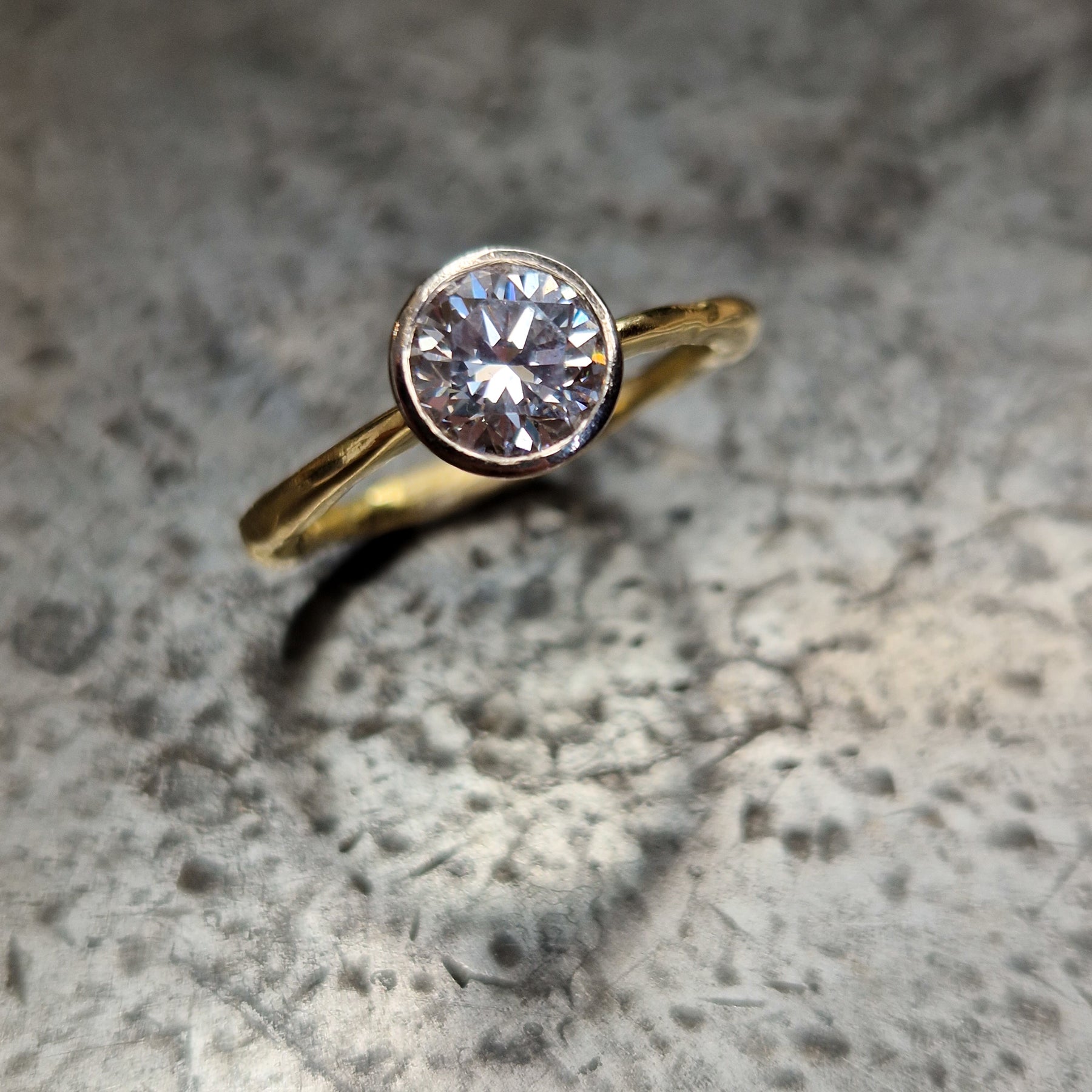 1ct Diamond Solitaire Ring | 18ct Yellow Gold - Boutee