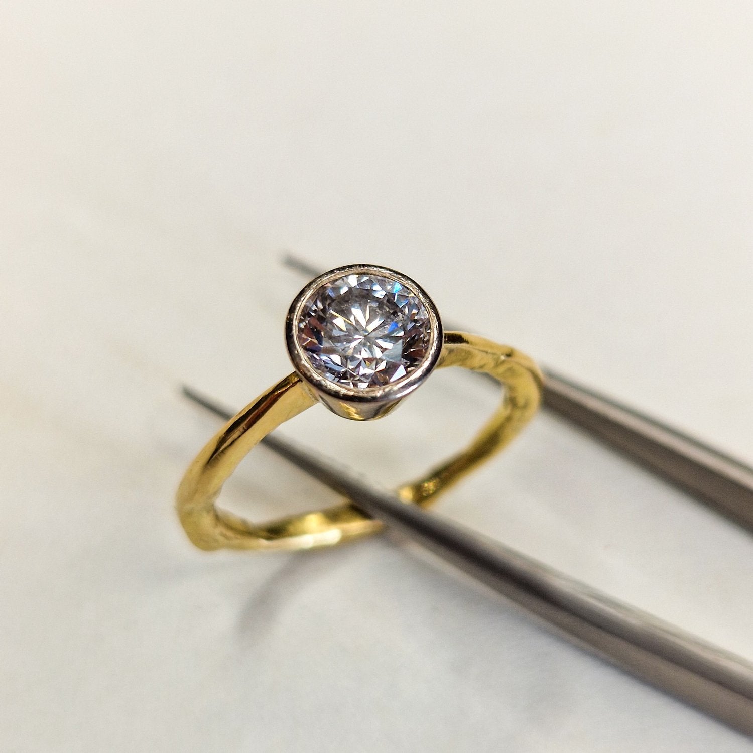 1ct Diamond Solitaire Ring | 18ct Yellow Gold - Boutee