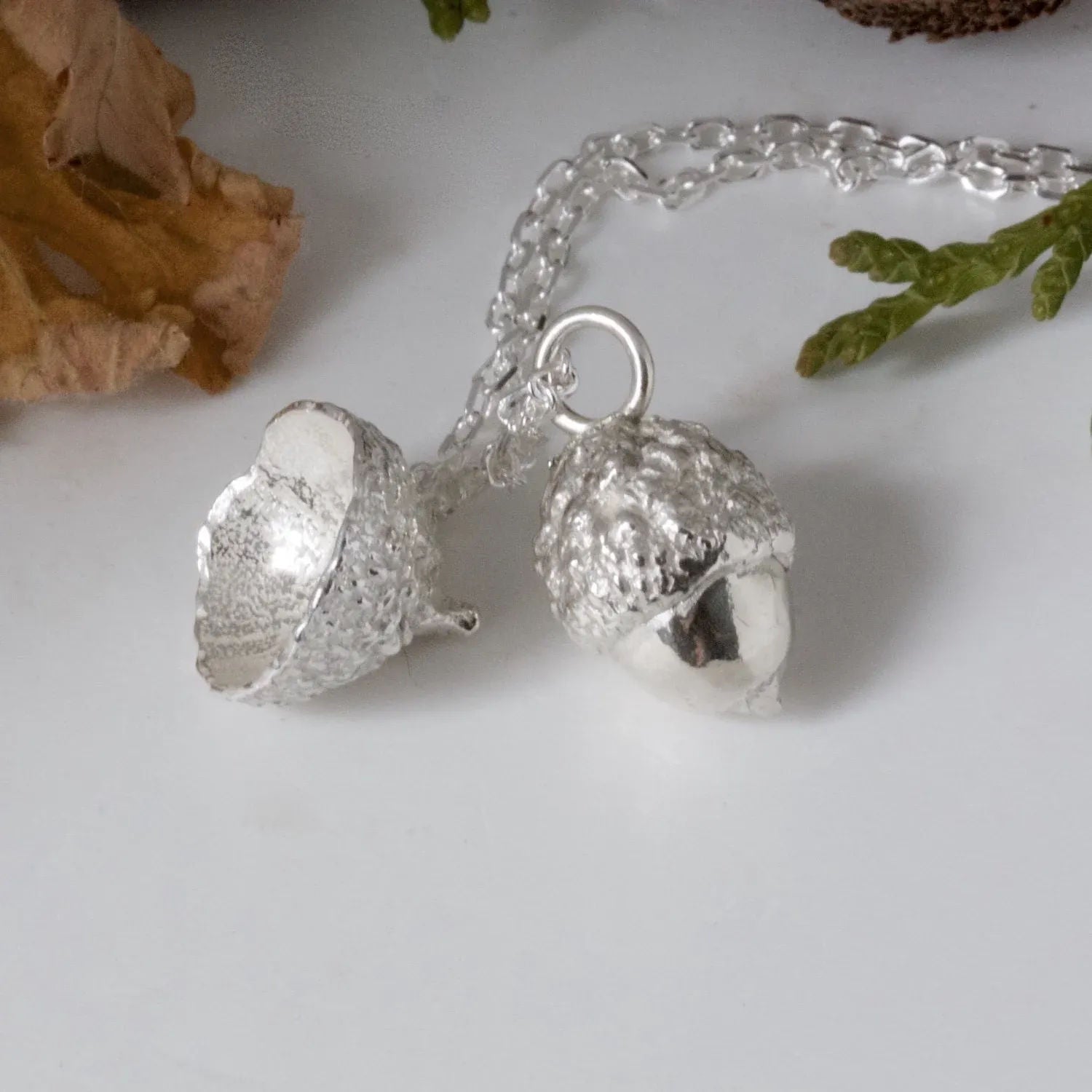 Autumn Acorn Cluster Necklace - Boutee