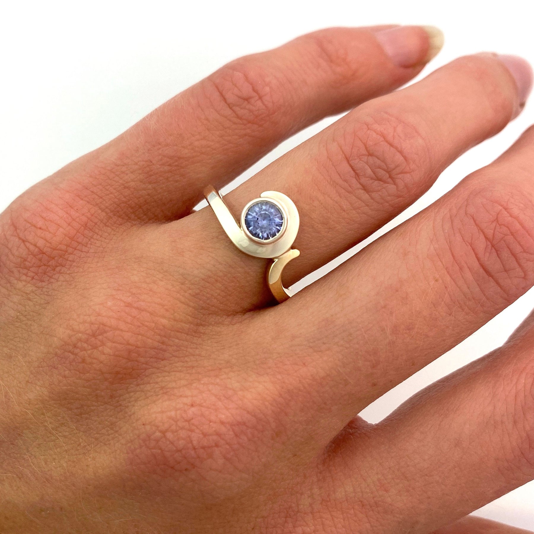 Eternal Wave Sapphire Two-Tone Ring - Boutee