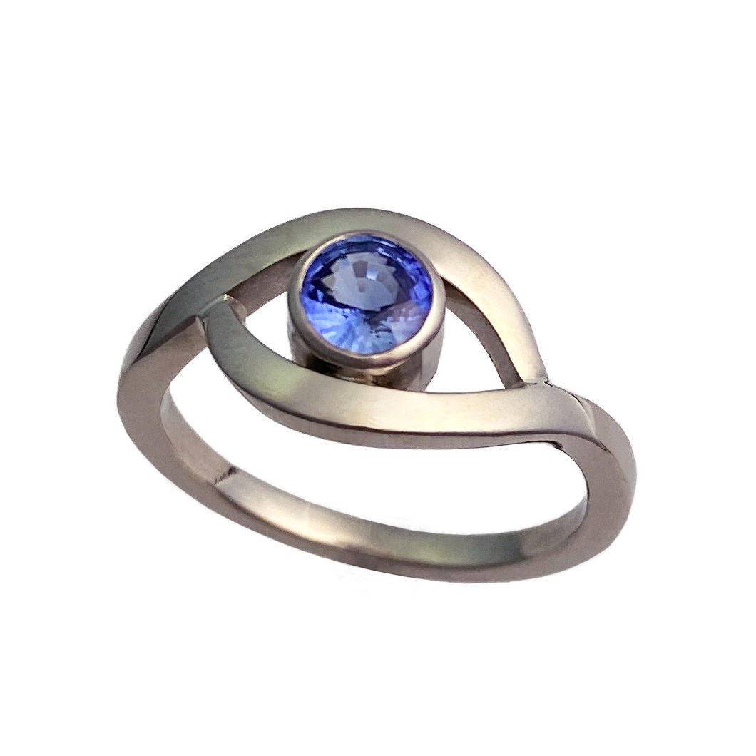 Infinity Wave 18ct Gold Sapphire Ring - Boutee