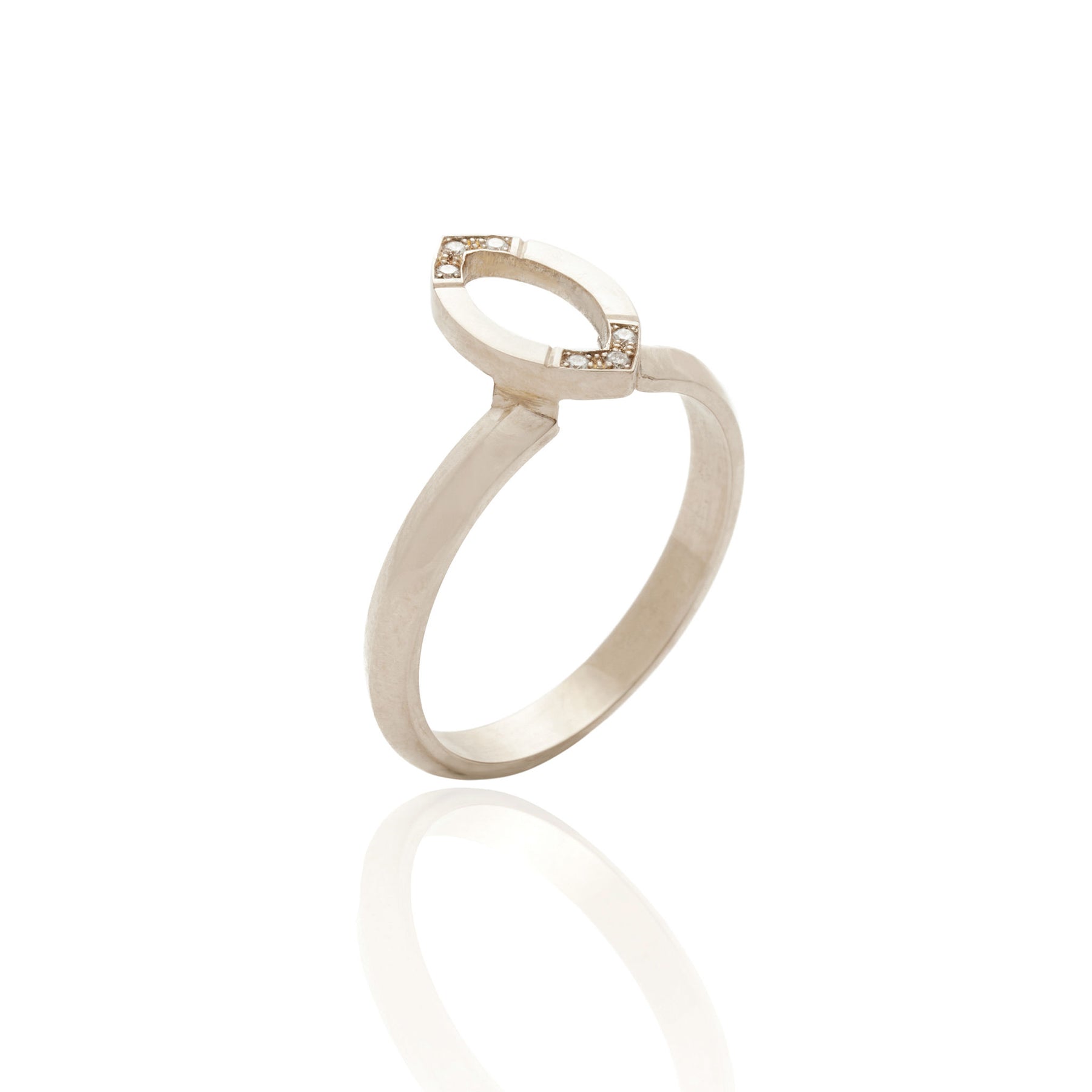 Halo 9ct Gold & Diamond Ring - Boutee