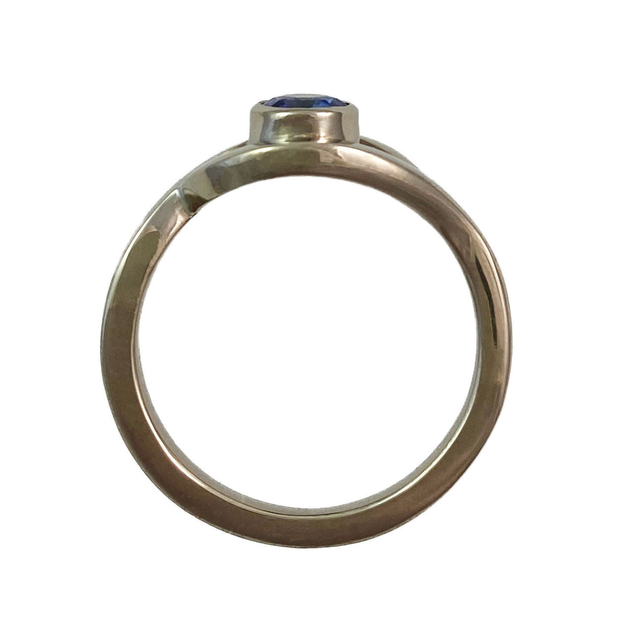 Infinity Wave 18ct Gold Sapphire Ring - Boutee