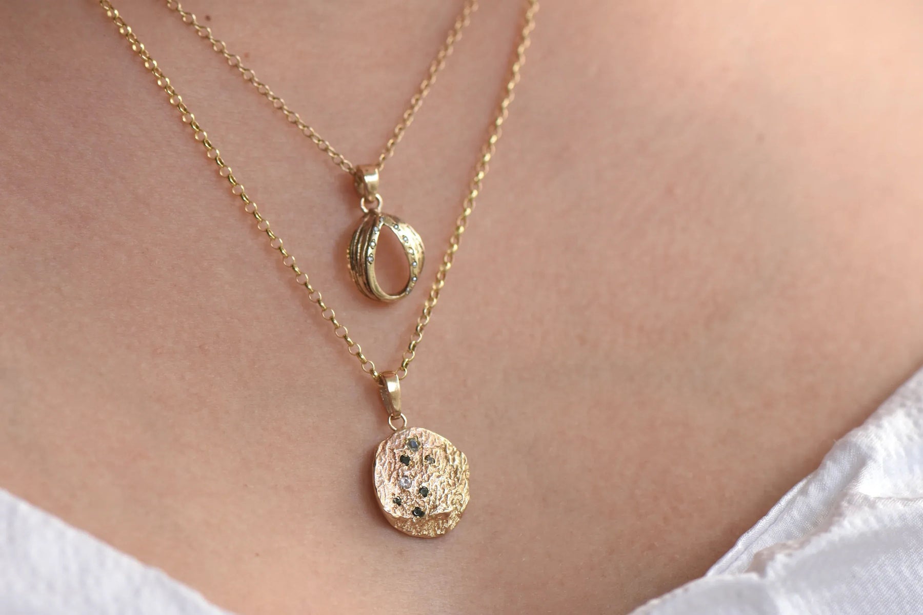 9ct Gold London Plane Scatter Disc Pendant - Boutee