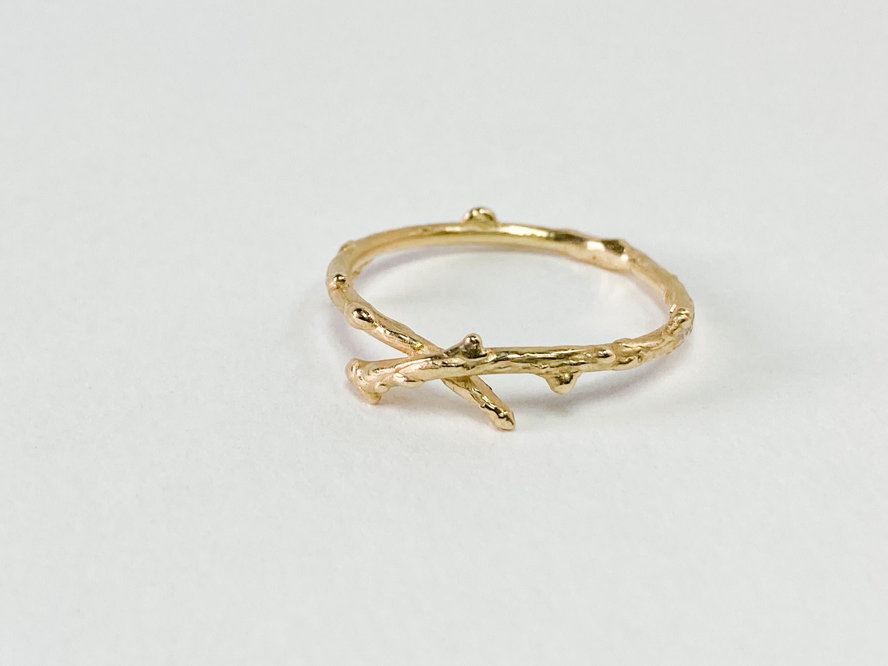 Bramble Crossover Ring - Boutee
