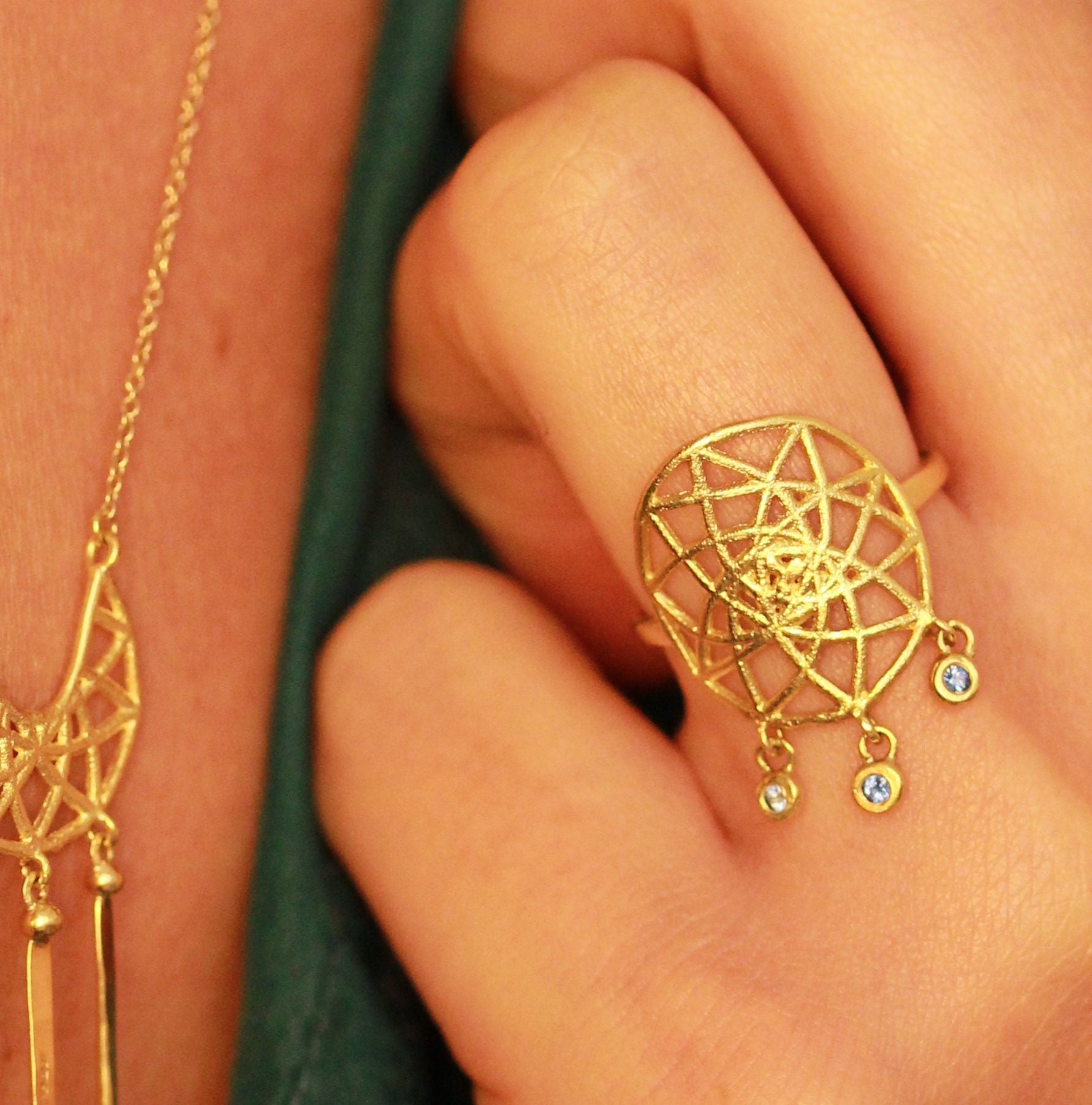 Dreamcatcher Sapphire Ring - Boutee