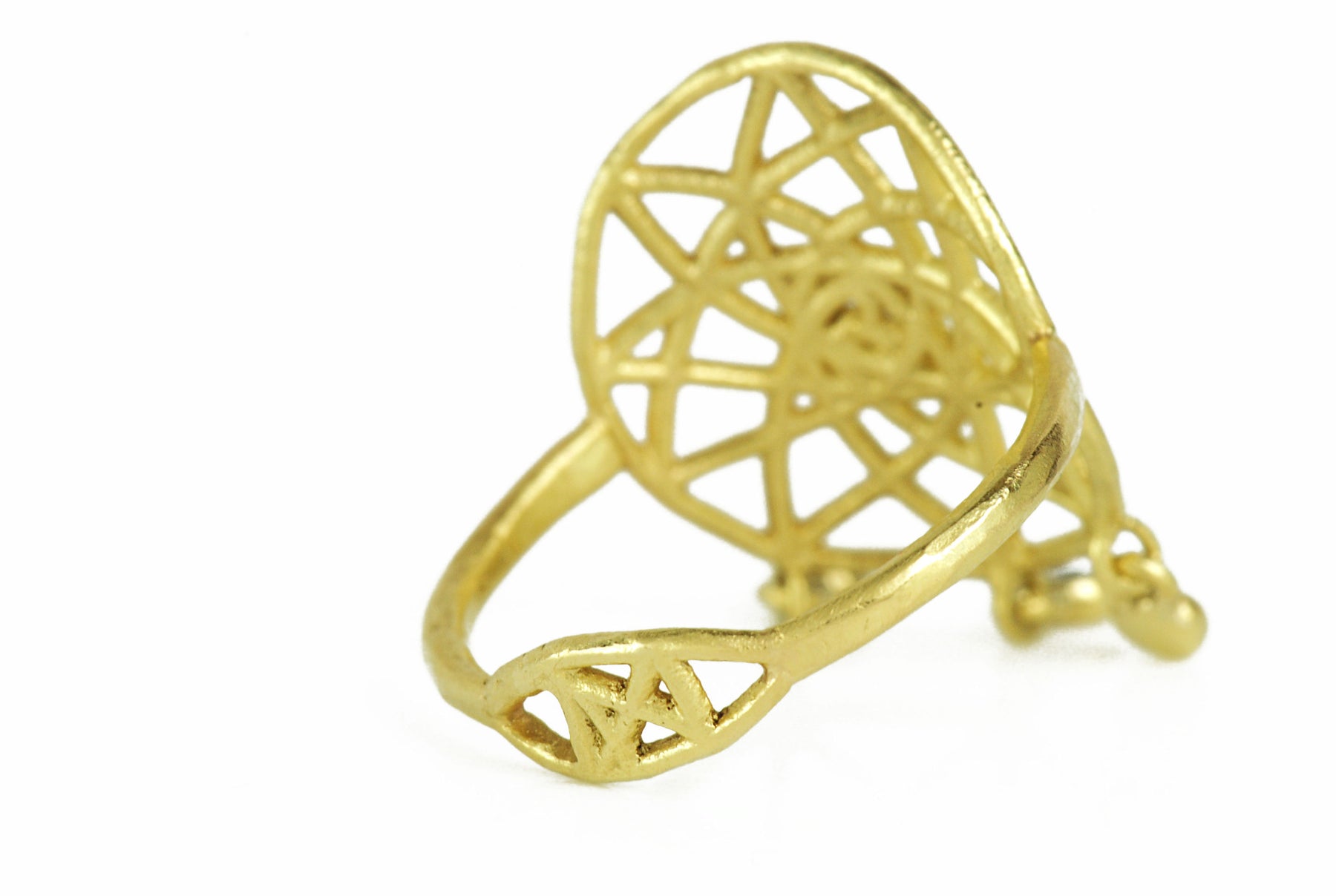 Dreamcatcher Sapphire Ring - Boutee