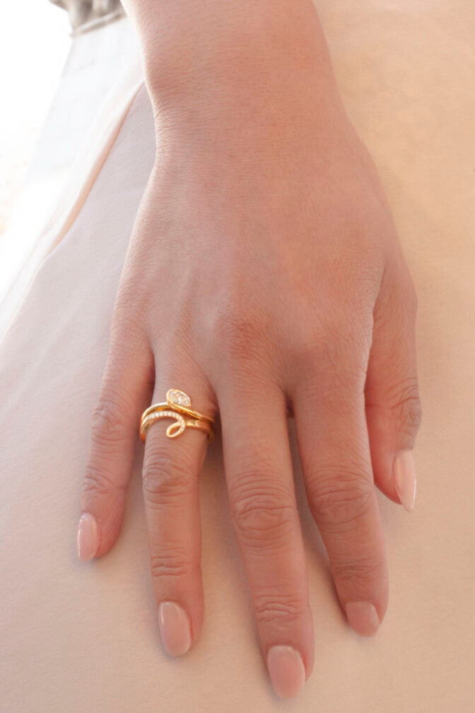 Tula Solitaire Ring & Itasca Loop Ring - Boutee