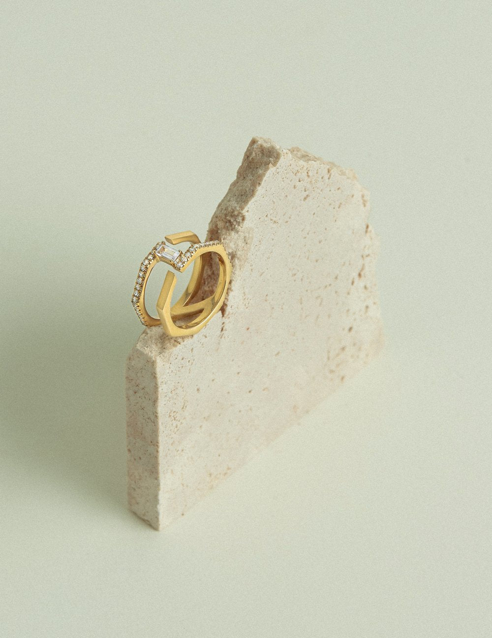 Nexus Ring - Boutee
