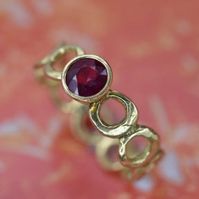 Ruby Set 18ct Bubble Ring - Boutee
