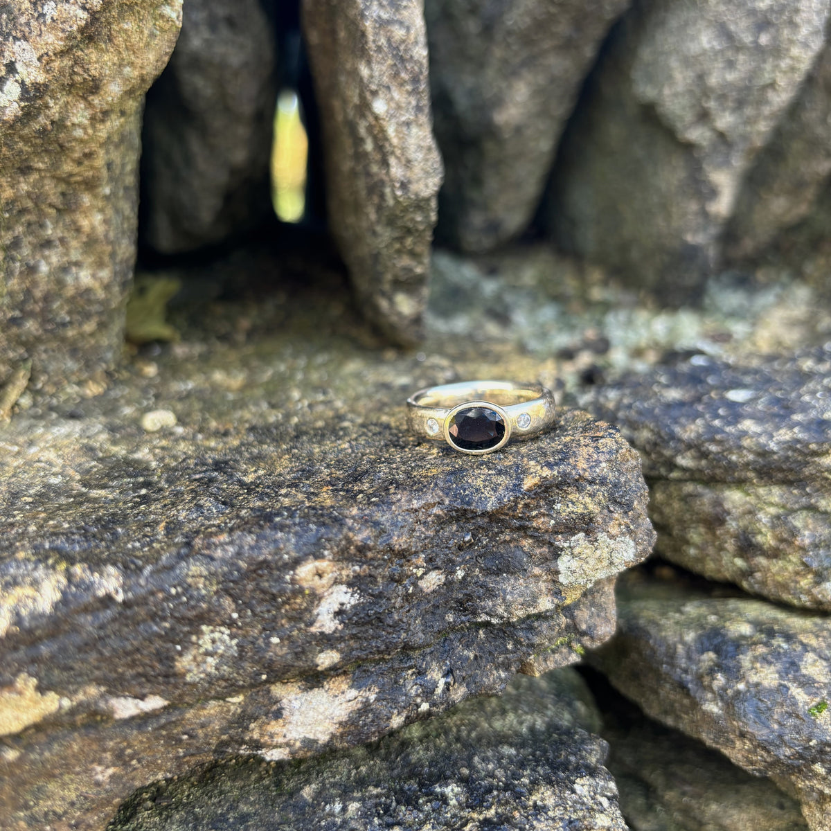 Sapphire and Diamond Ring - Boutee
