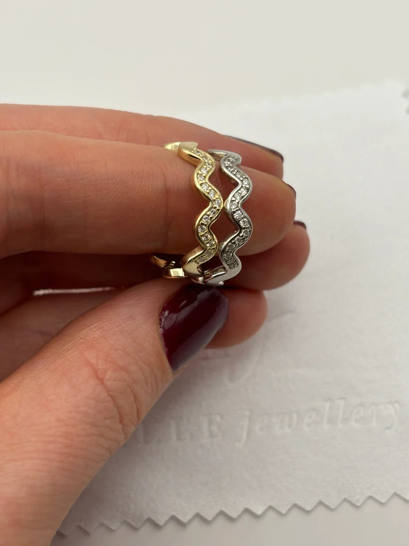 Wave Style Diamond Ring - Boutee