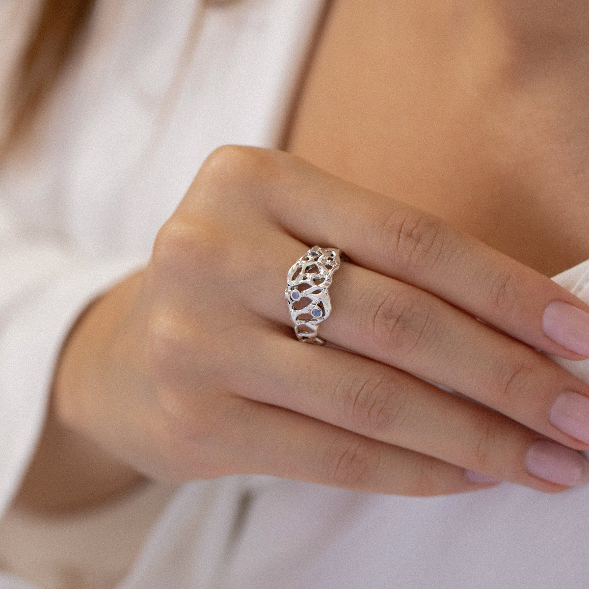 Treasure - Silver and Sapphire Waterworld ring - Boutee