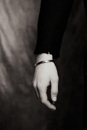 The Corrupt Cuff - Boutee