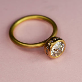 22ct Gold 1.6ctw Old Cut GIA Certificated Diamond Ring - Boutee