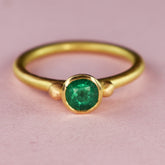 22ct & 18ct Gold Emerald Ring - Boutee