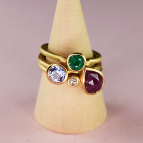 22ct & 18ct Gold Sri Lankan Sapphire Ring - Boutee